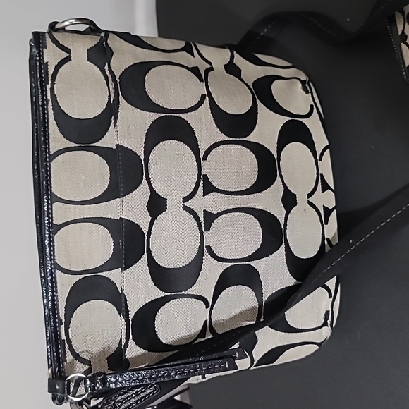 Coach Crossbody purse and wallet set - Picture 5 of 7